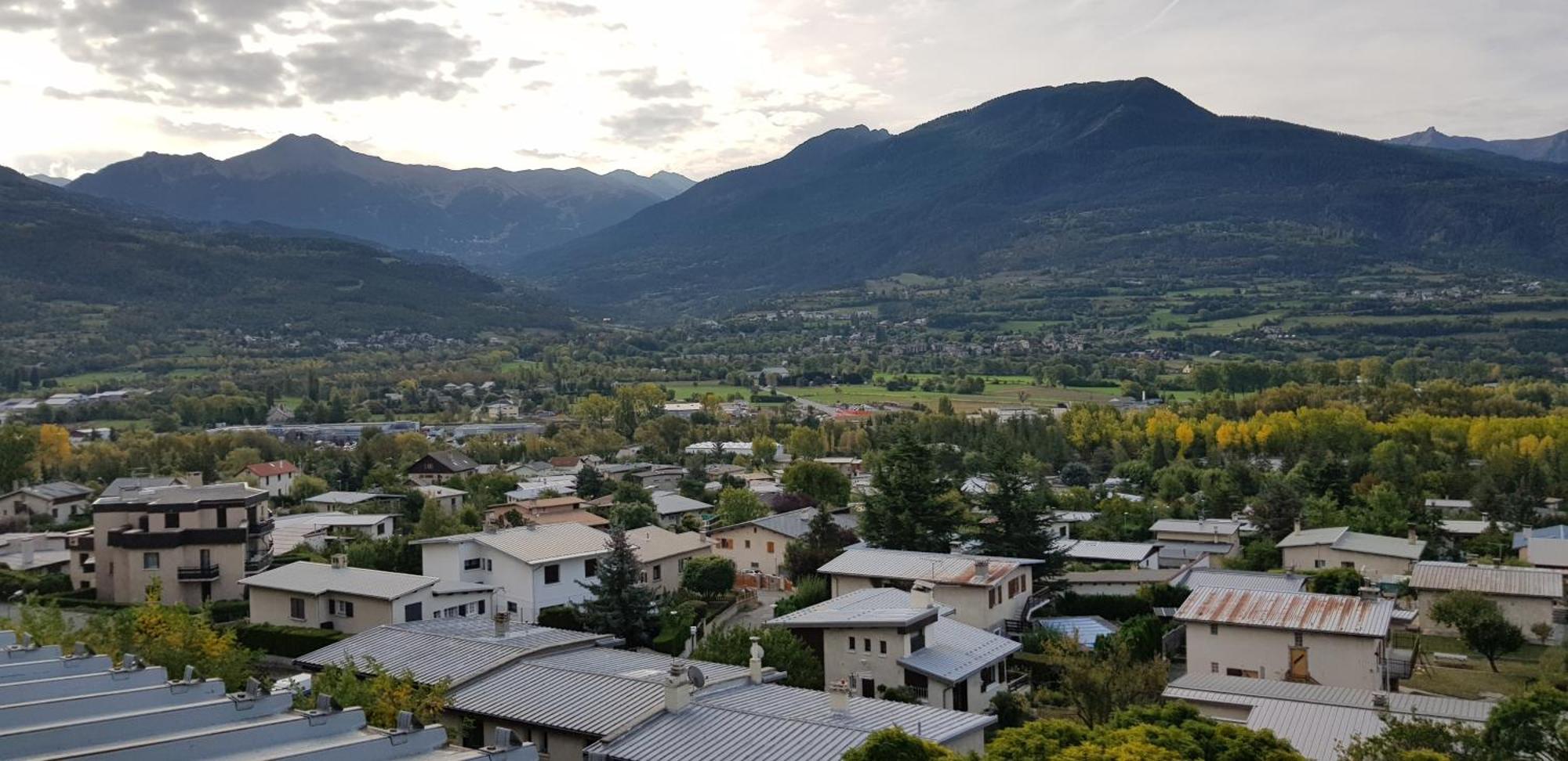 Appartement Plan D'Eau Vue Panoramique Embrun ห้อง รูปภาพ